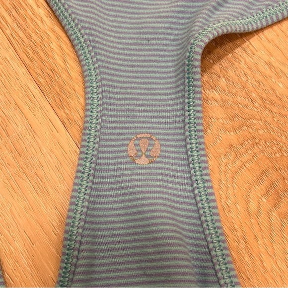 Lululemon Racerback tank top striped blue and green - Picture 4 of 5